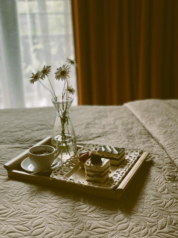 Hotel Ailama Местия Екстериор снимка