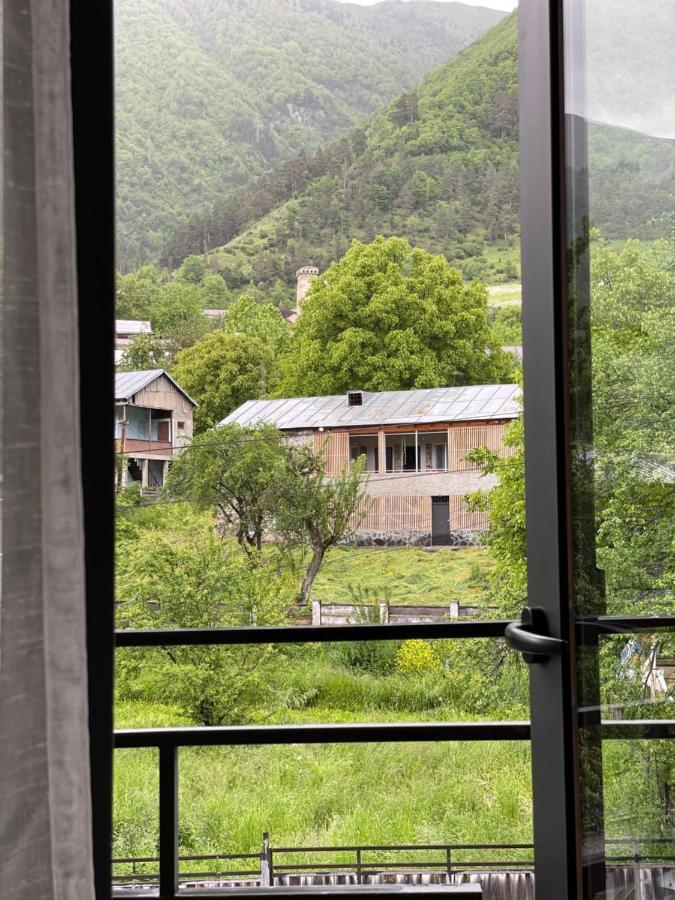 Hotel Ailama Местия Екстериор снимка