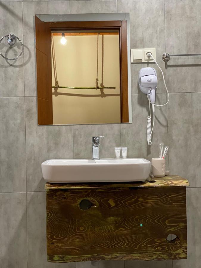 Hotel Ailama Местия Екстериор снимка