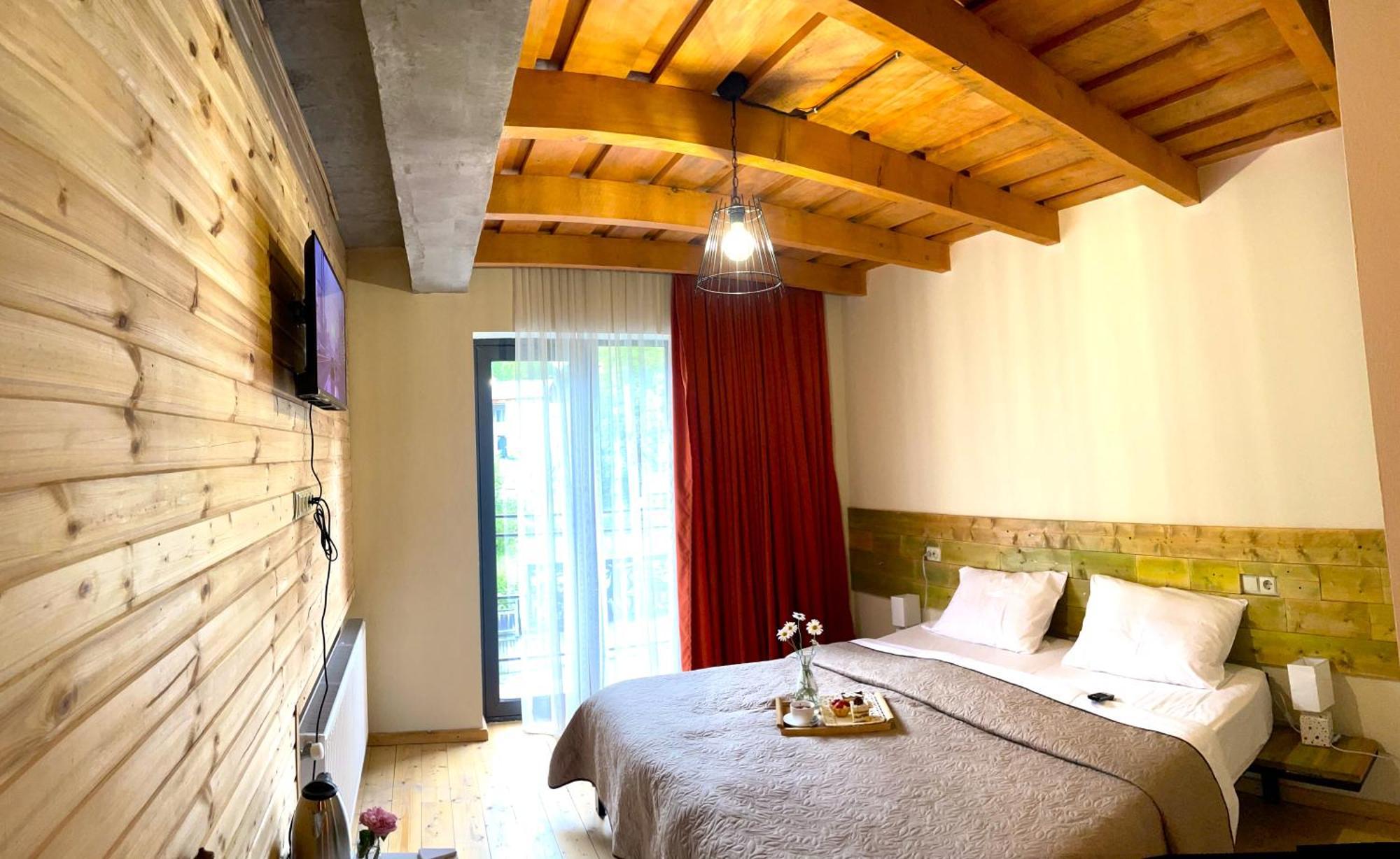 Hotel Ailama Местия Екстериор снимка