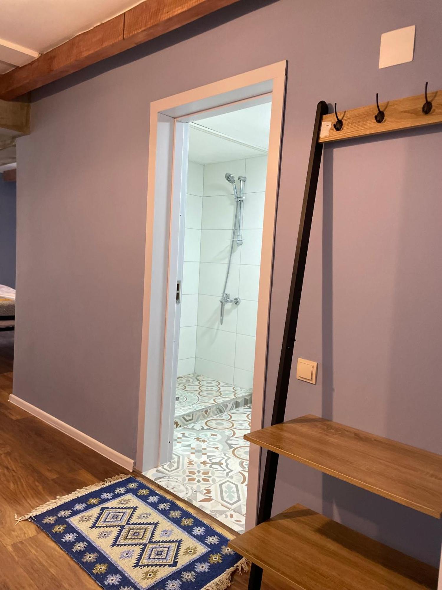 Hotel Ailama Местия Екстериор снимка