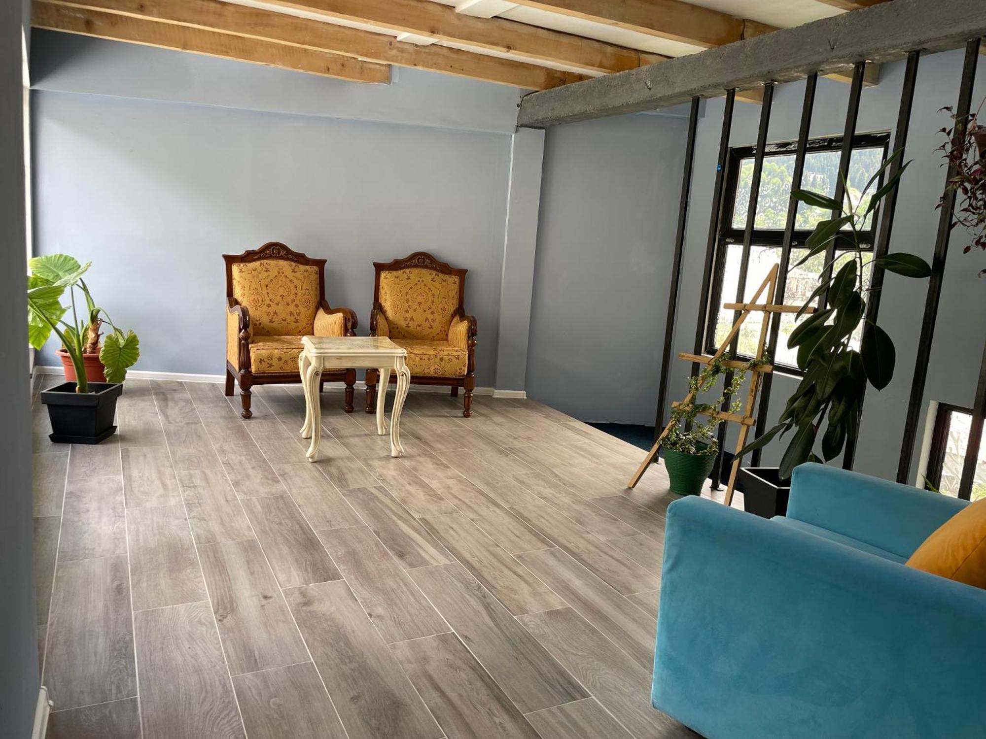Hotel Ailama Местия Екстериор снимка