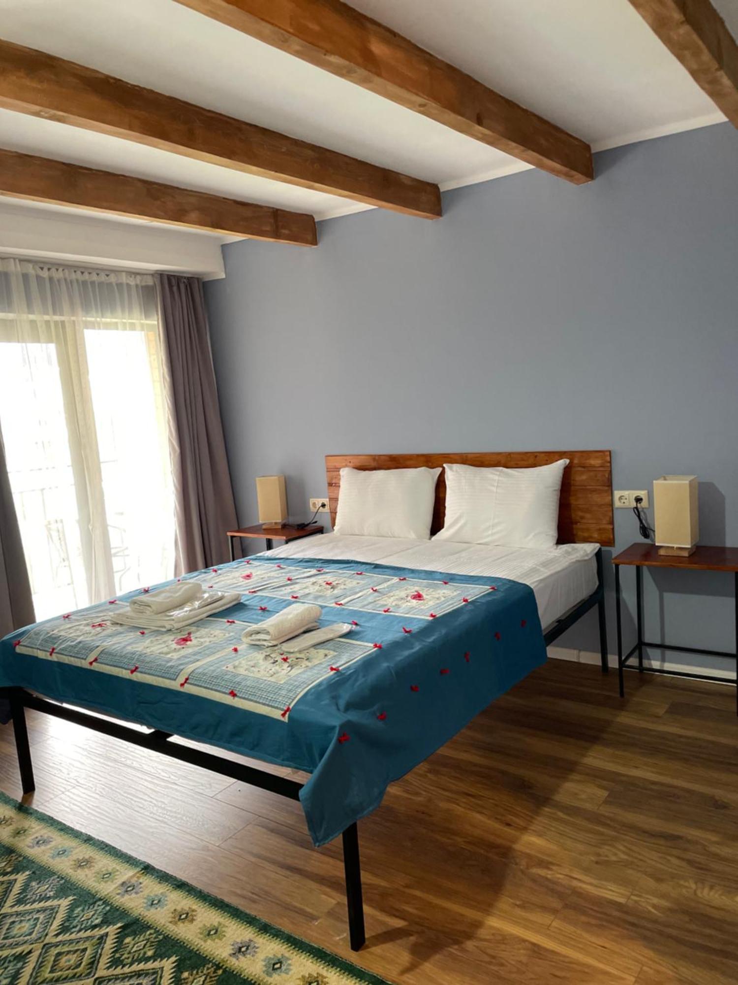 Hotel Ailama Местия Екстериор снимка