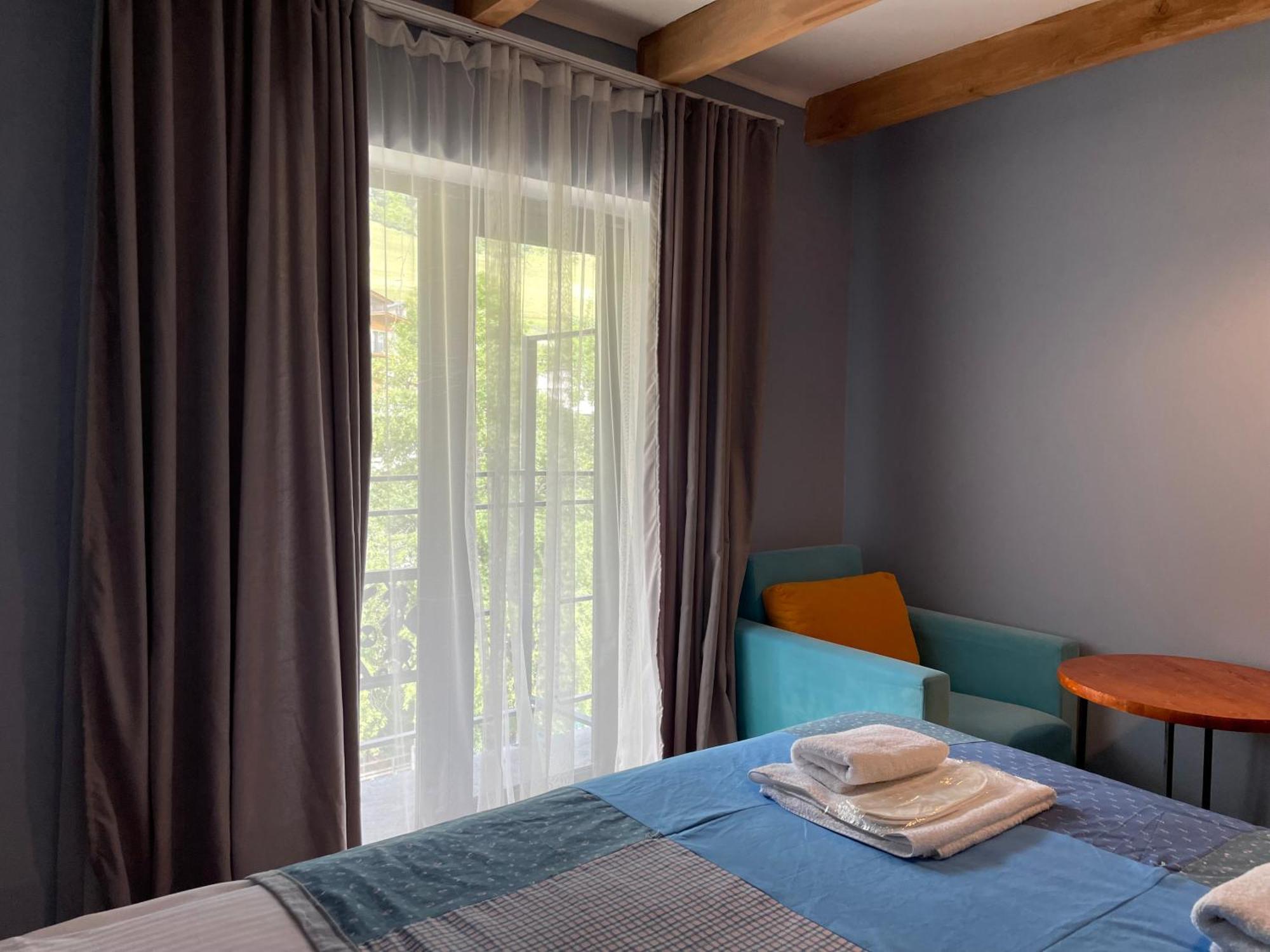 Hotel Ailama Местия Екстериор снимка